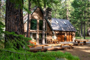 Spring Home 6 - Cozy 4BR Cabin in Black Butte Ranch w Fireplace